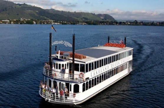 Rotorua Sights and Lakeland Queen Lunch Cruise