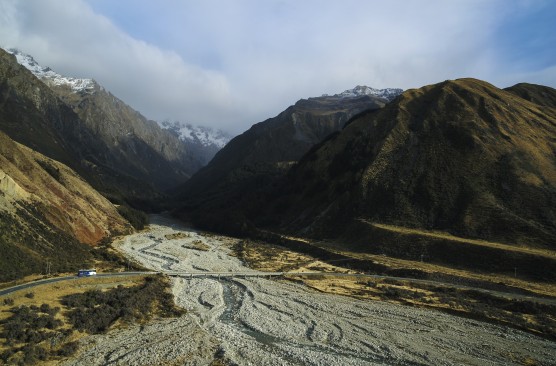 Mount Cook to Queenstown Day Tour: One Way